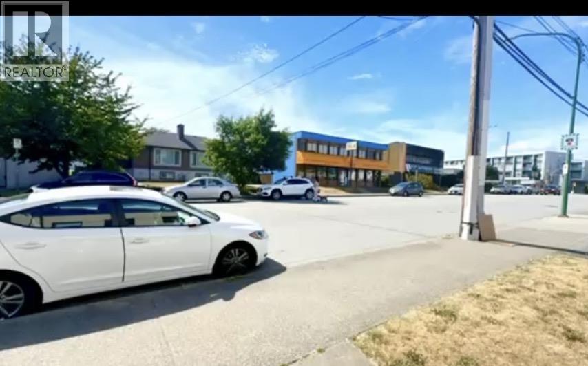 A Upper 7156 Gilley Avenue, Burnaby, British Columbia  V5J 4X2 - Photo 8 - C8079806