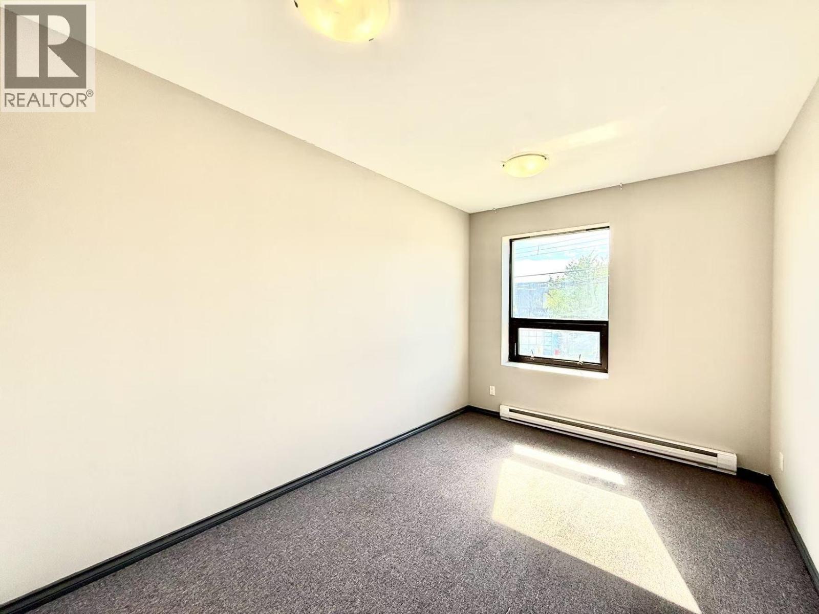 A Upper 7156 Gilley Avenue, Burnaby, British Columbia  V5J 4X2 - Photo 6 - C8079806