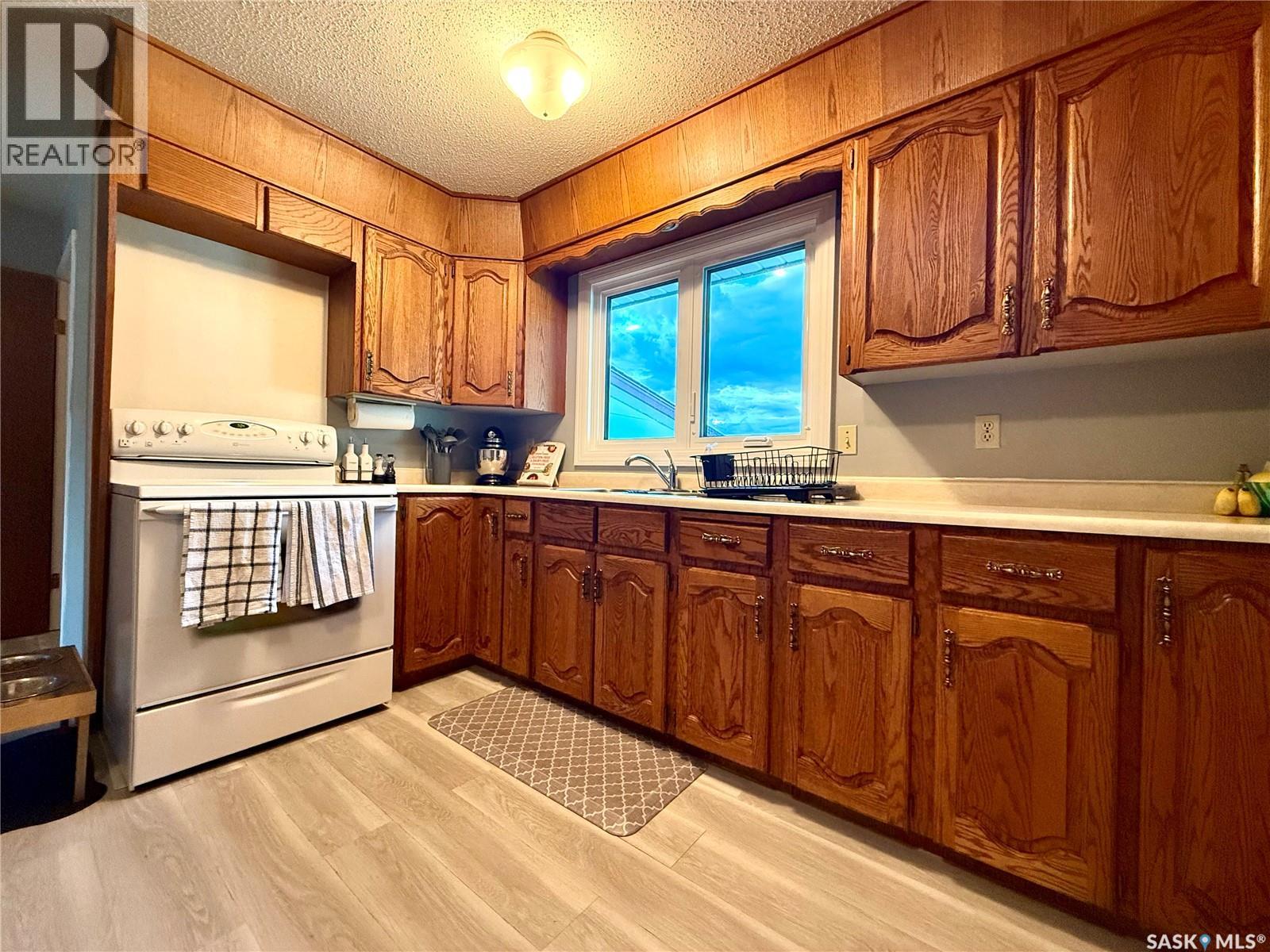92 Redwood Drive, Yorkton, Saskatchewan  S3N 2X7 - Photo 10 - SK040616