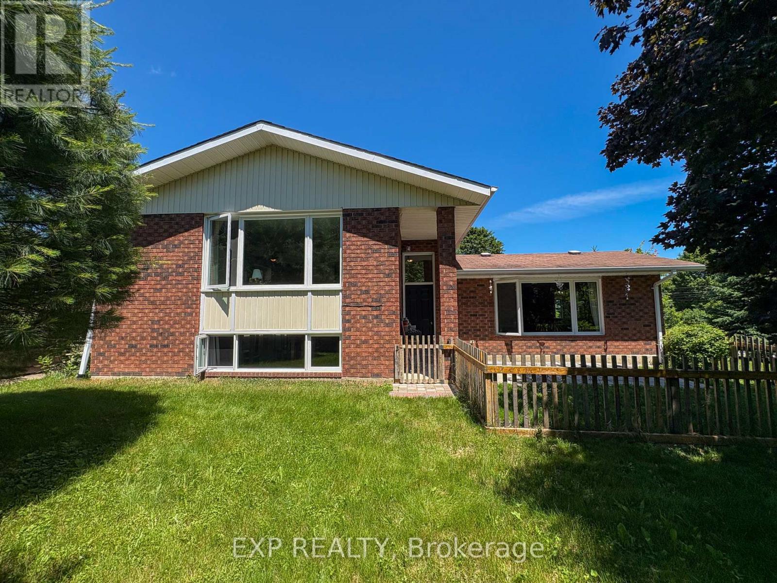 500 MALONEY ROAD, Renfrew, Ontario