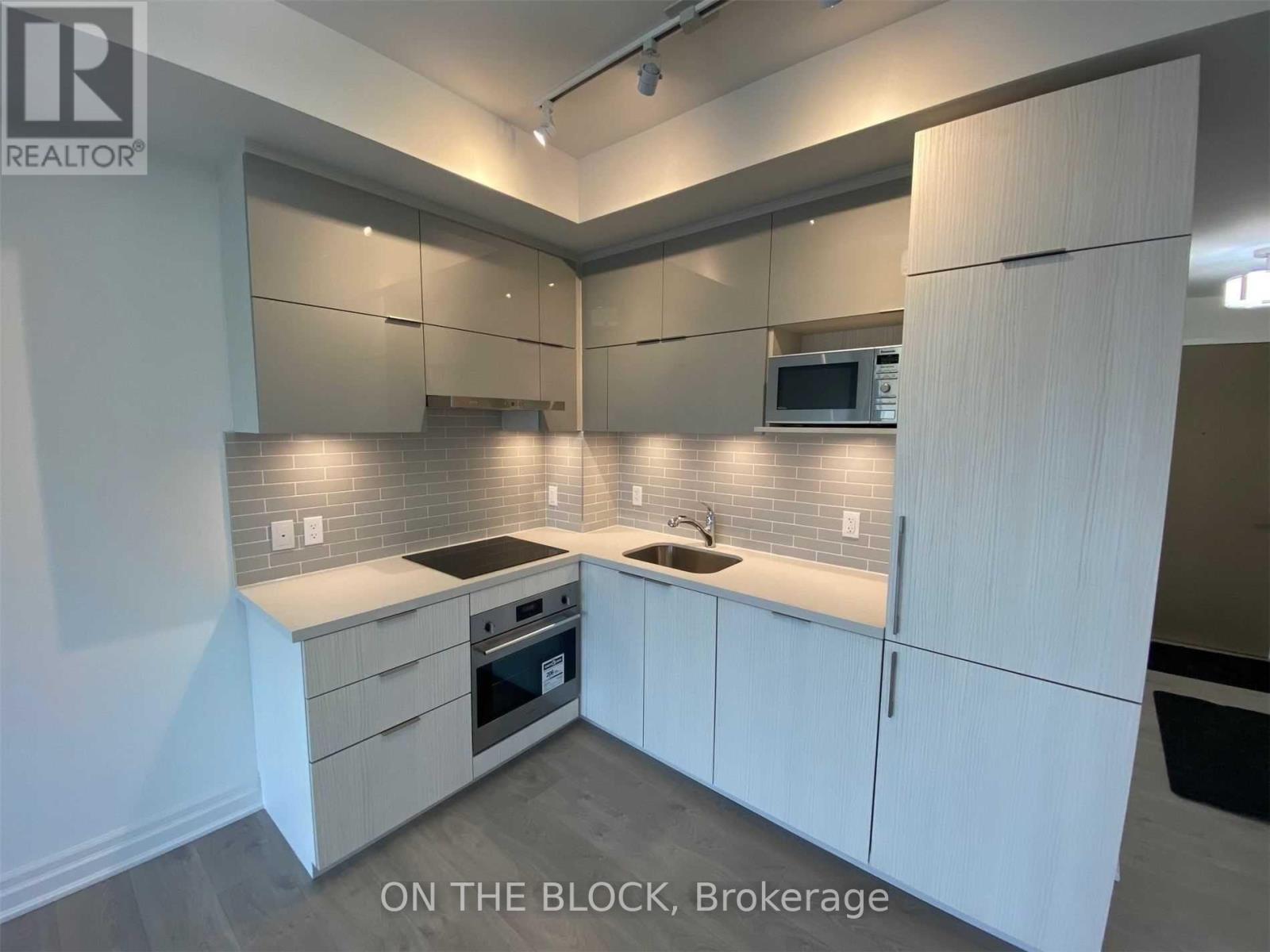 305 - 10 Rouge Valley W. Drive, Markham, Ontario  L6G 0G9 - Photo 3 - N13483274