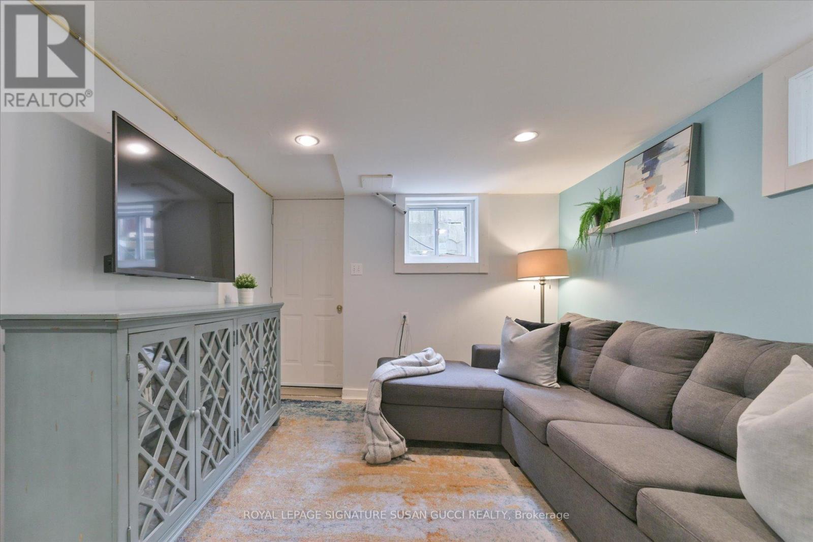 79 Balfour Avenue, Toronto, Ontario  M4C 1T4 - Photo 32 - E13486724