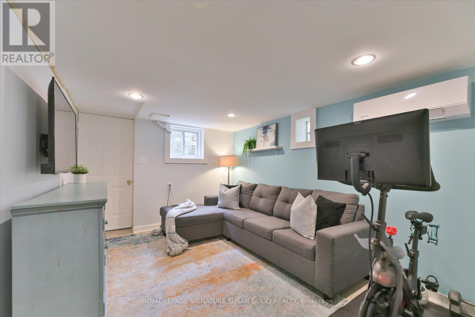79 Balfour Avenue, Toronto, Ontario  M4C 1T4 - Photo 30 - E13486724