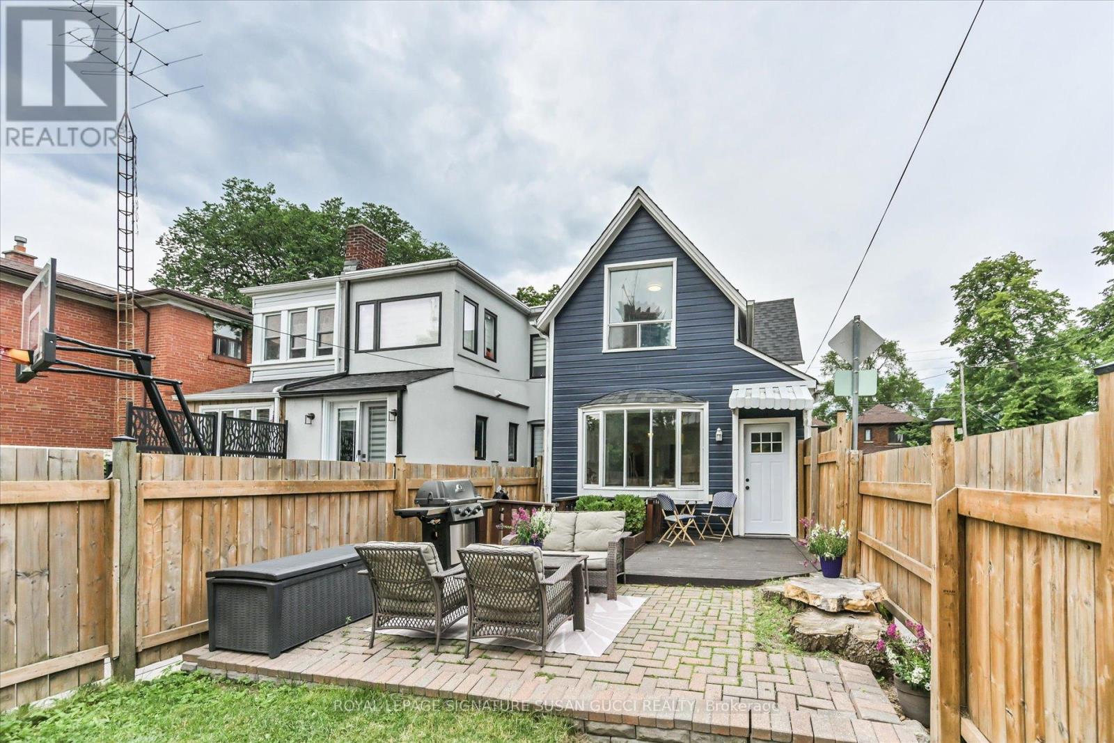 79 Balfour Avenue, Toronto, Ontario  M4C 1T4 - Photo 36 - E13486724