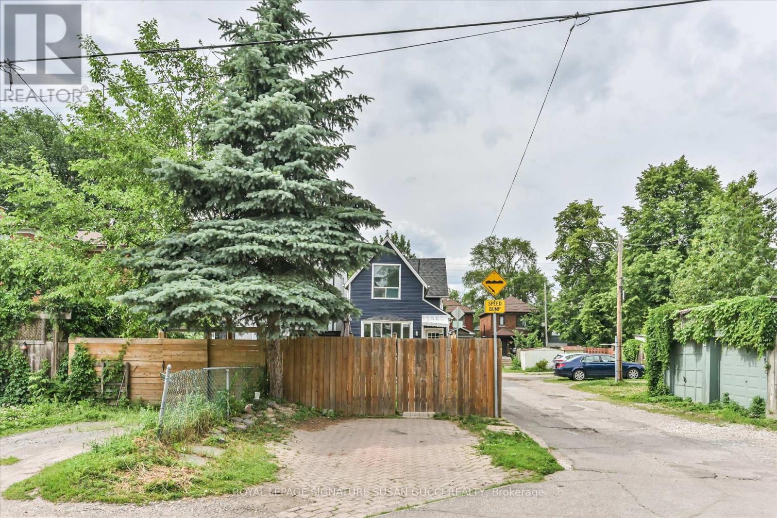 79 Balfour Avenue, Toronto, Ontario  M4C 1T4 - Photo 42 - E13486724
