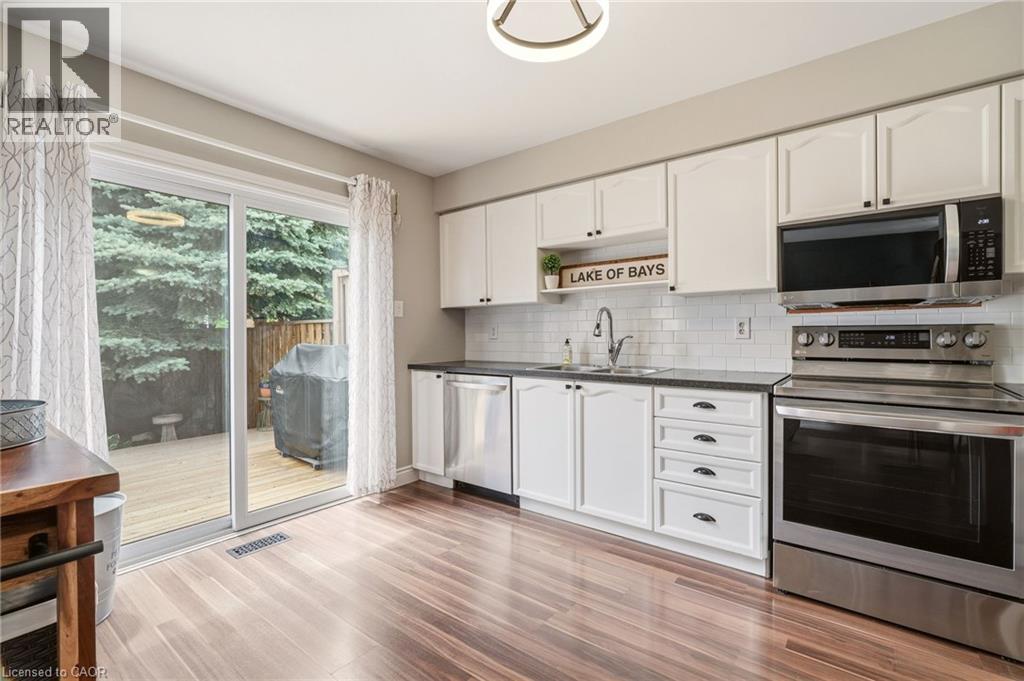 2089 Broadleaf Crescent, Burlington, Ontario  L7L 6S3 - Photo 10 - 40842885