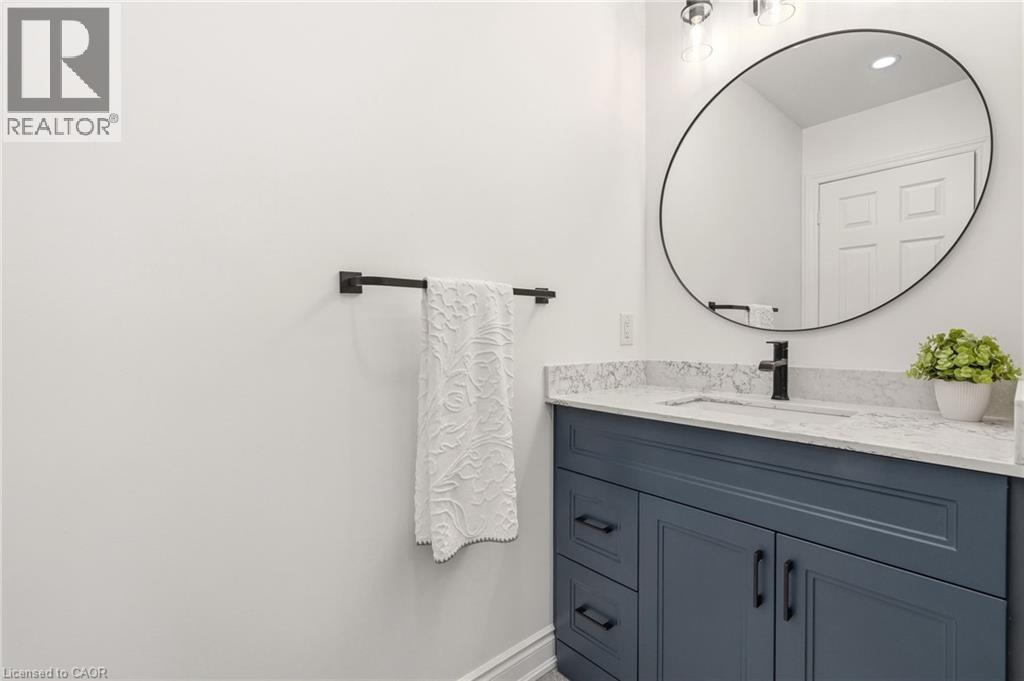 2089 Broadleaf Crescent, Burlington, Ontario  L7L 6S3 - Photo 19 - 40842885
