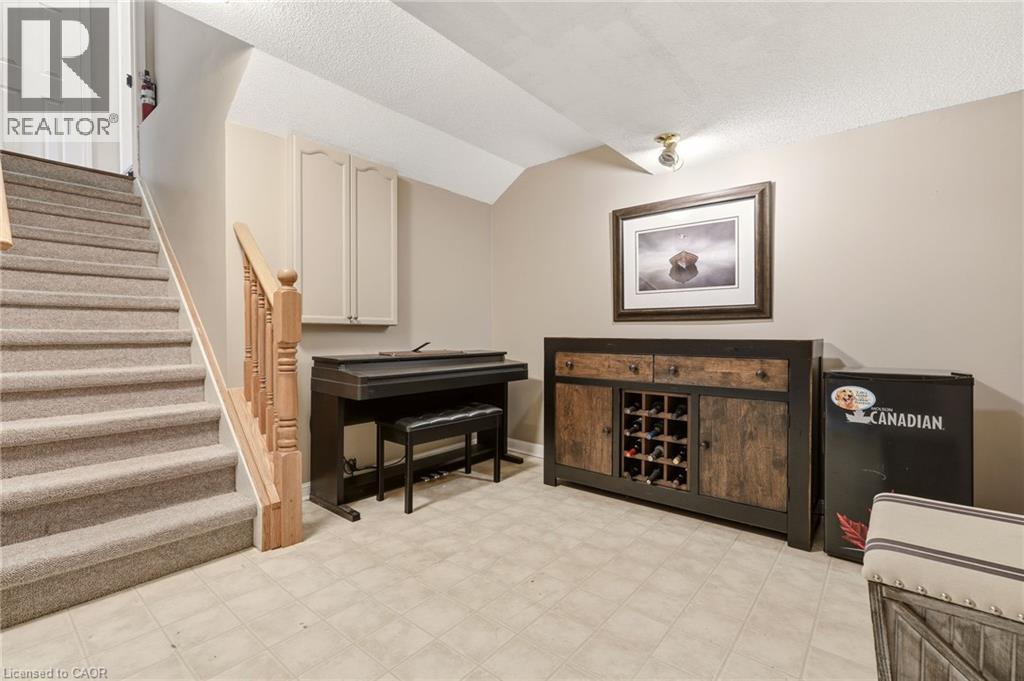 2089 Broadleaf Crescent, Burlington, Ontario  L7L 6S3 - Photo 26 - 40842885
