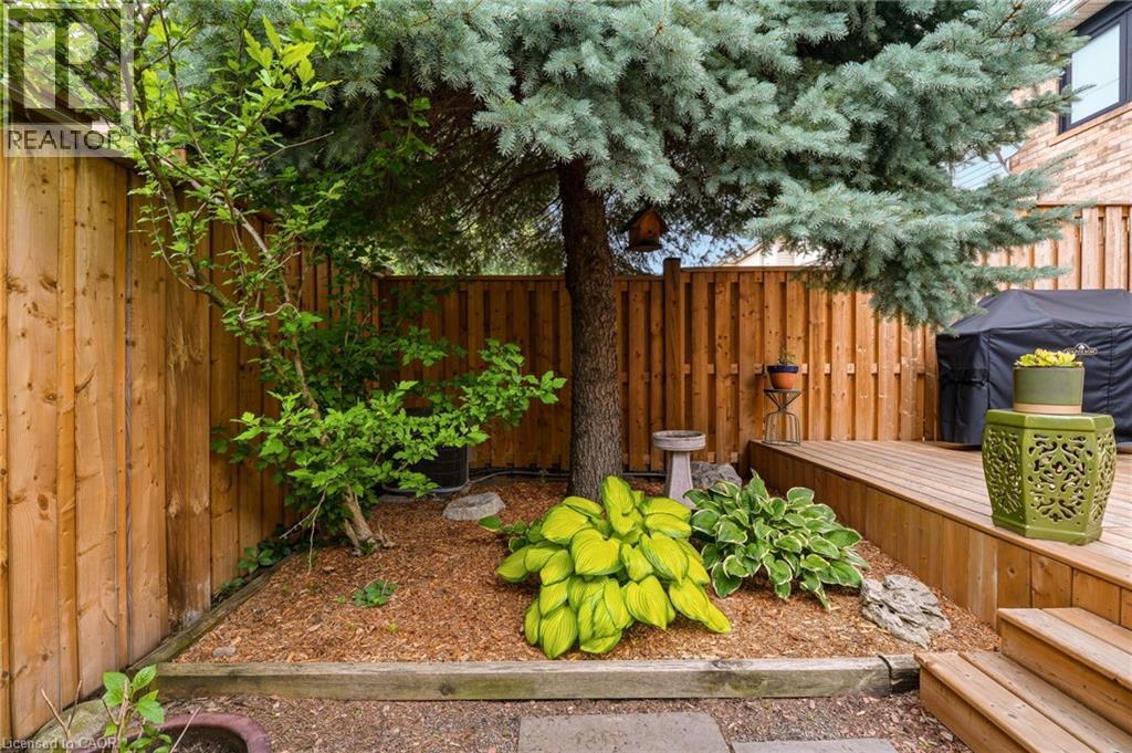 2089 Broadleaf Crescent, Burlington, Ontario  L7L 6S3 - Photo 32 - 40842885