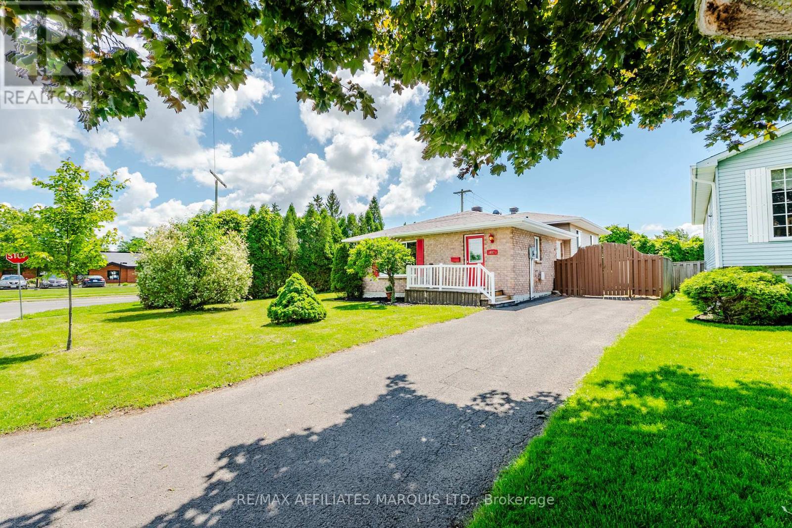 402 Cline Avenue, Cornwall, Ontario  K6J 5M8 - Photo 3 - X13487016