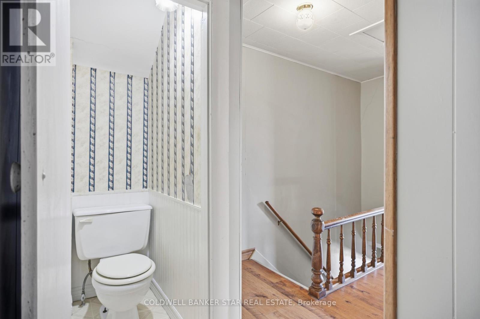 179 Main Street, North Middlesex, Ontario  N0M 1A0 - Photo 15 - X13486990