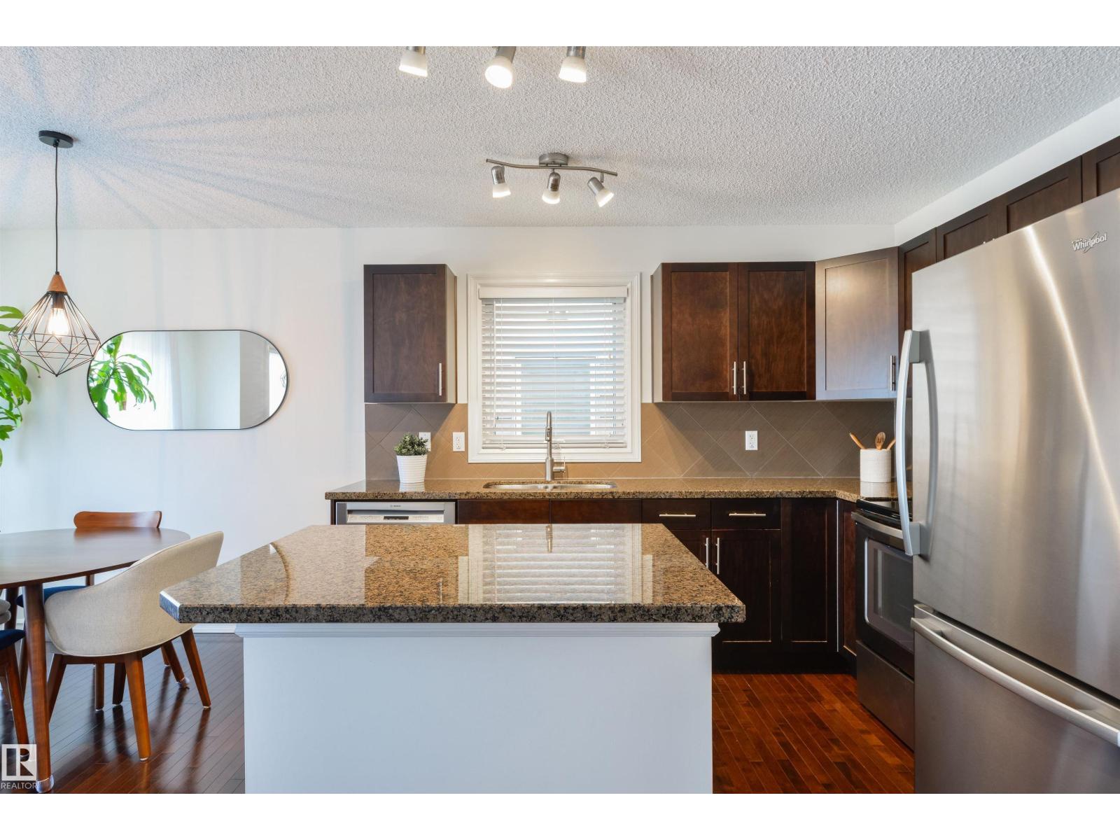 2340 Casselman Cr SW, Edmonton, Alberta  T6W 0W1 - Photo 9 - E4495517