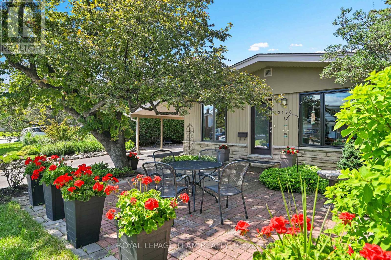 2186 VALLEY DRIVE, Ottawa, Ontario