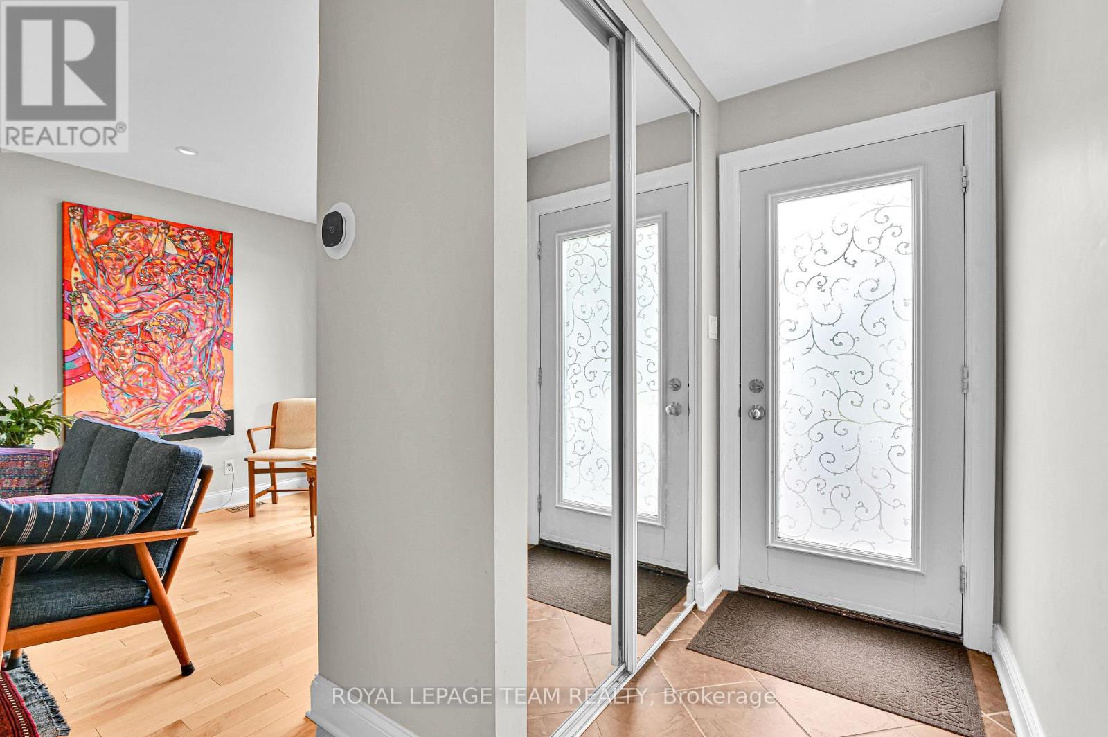 2186 Valley Drive, Ottawa, Ontario  K1G 2P8 - Photo 3 - X13487030