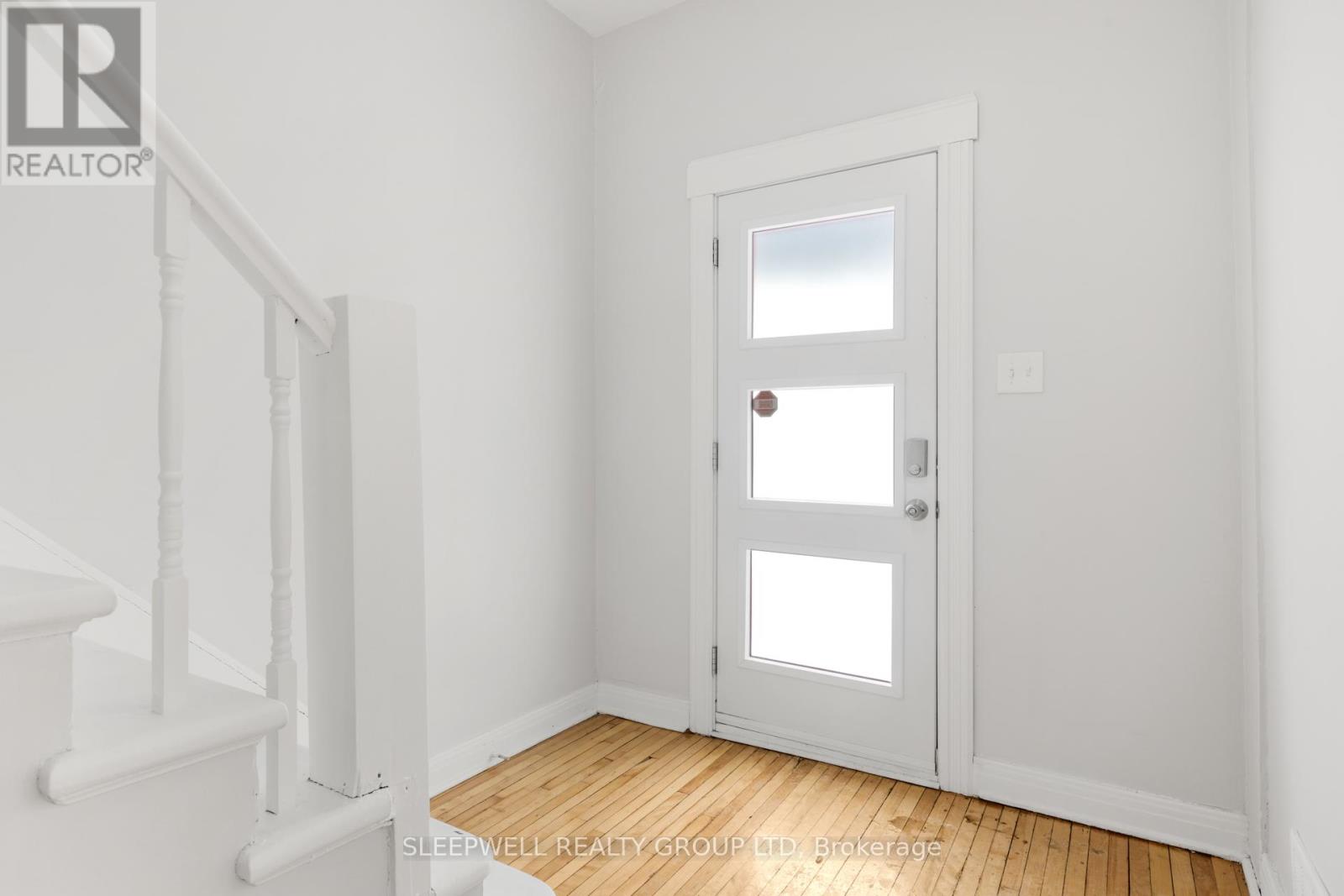 481 Besserer Street, Ottawa, Ontario  K1N 6C2 - Photo 3 - X13487054