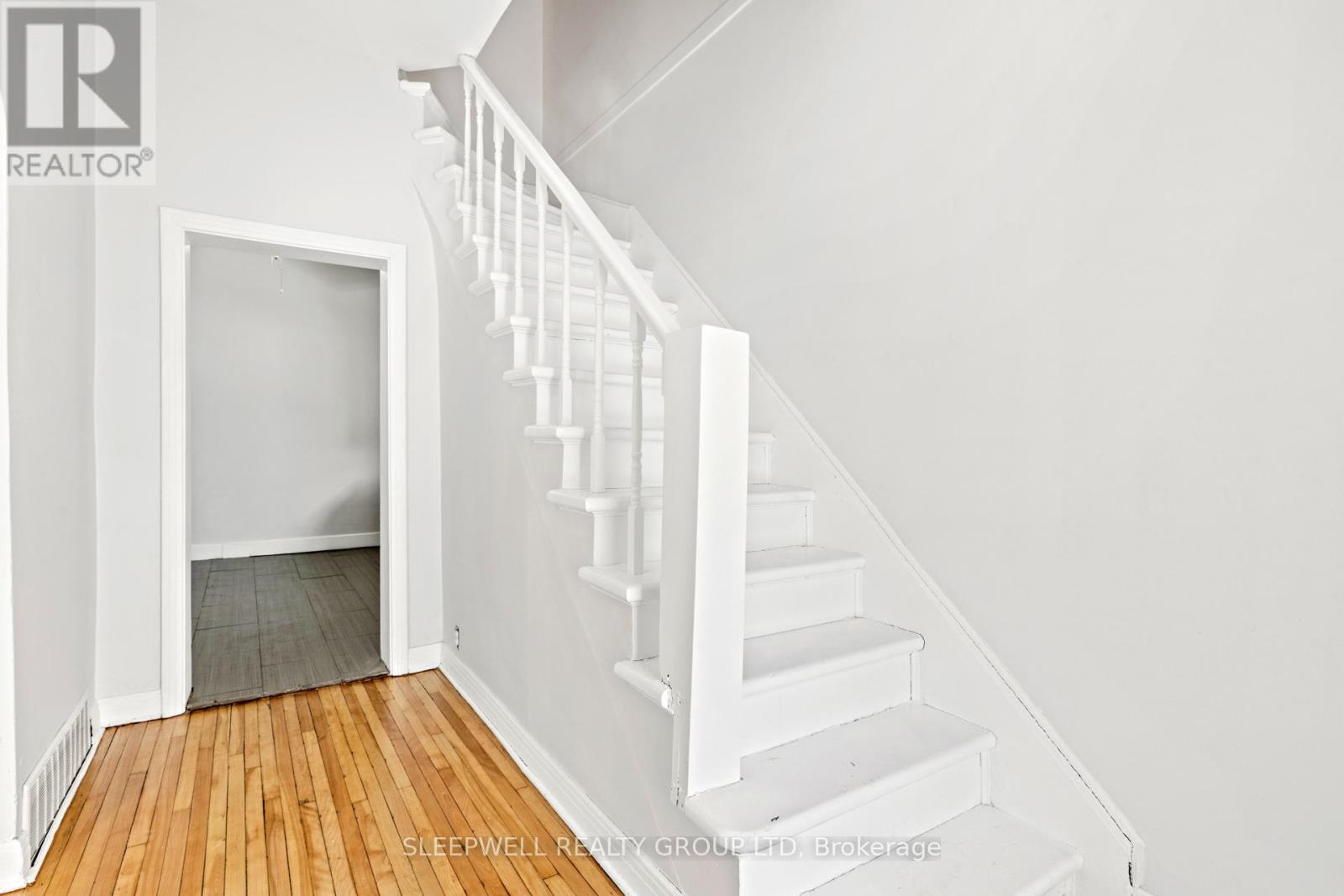 481 Besserer Street, Ottawa, Ontario  K1N 6C2 - Photo 5 - X13487054