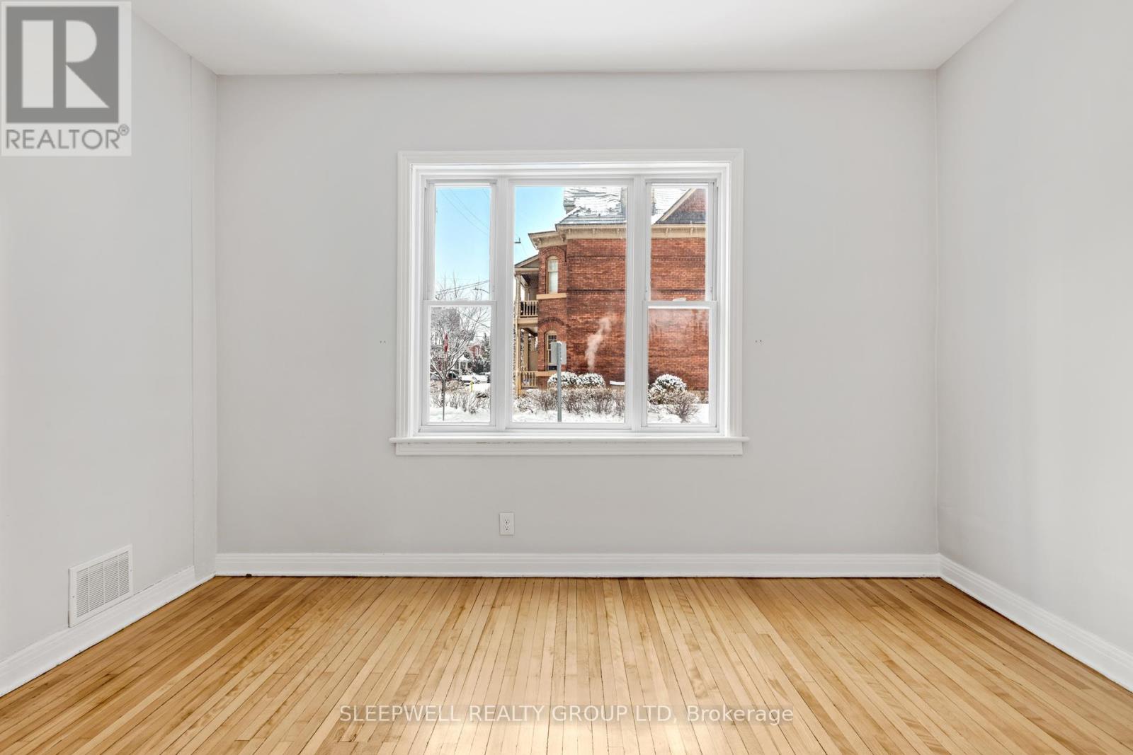 481 Besserer Street, Ottawa, Ontario  K1N 6C2 - Photo 8 - X13487054