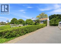 89 CHARLOTTE Street, Hamilton, Ontario