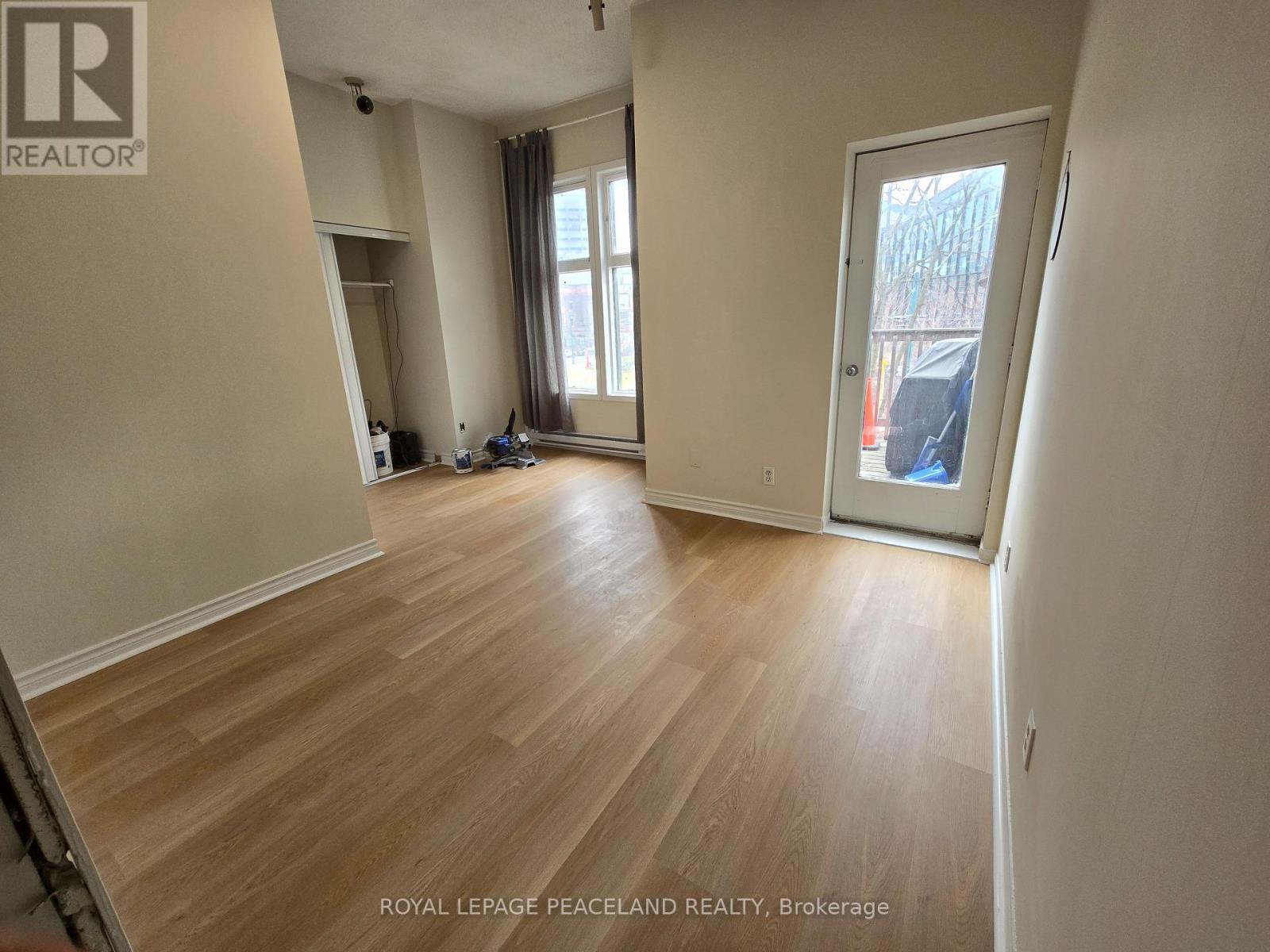 2 - 558 Spadina Crescent, Toronto, Ontario  M5S 2J9 - Photo 3 - C13486968