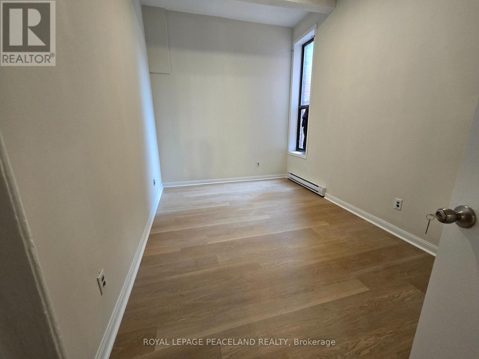 2 - 558 Spadina Crescent, Toronto, Ontario  M5S 2J9 - Photo 8 - C13486968