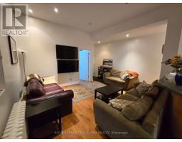 MAIN - 61 MADISON AVENUE, Toronto, Ontario