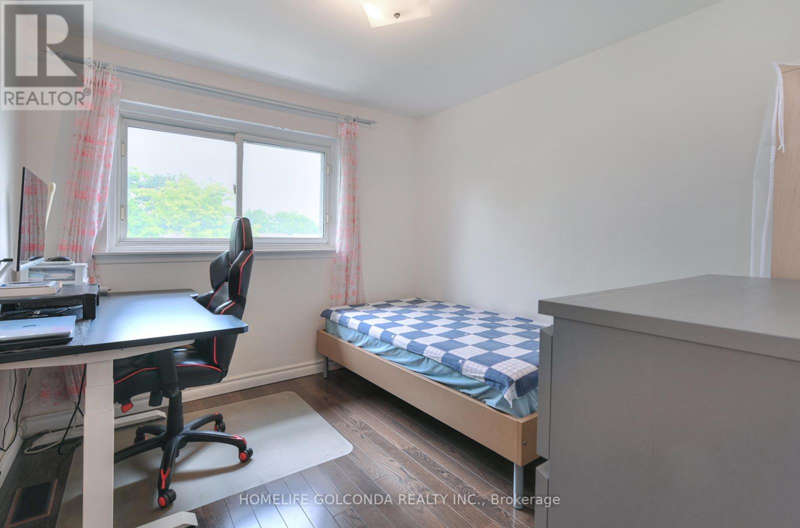 8 Glen Springs Drive, Toronto, Ontario  M1W 1X8 - Photo 12 - E13487056
