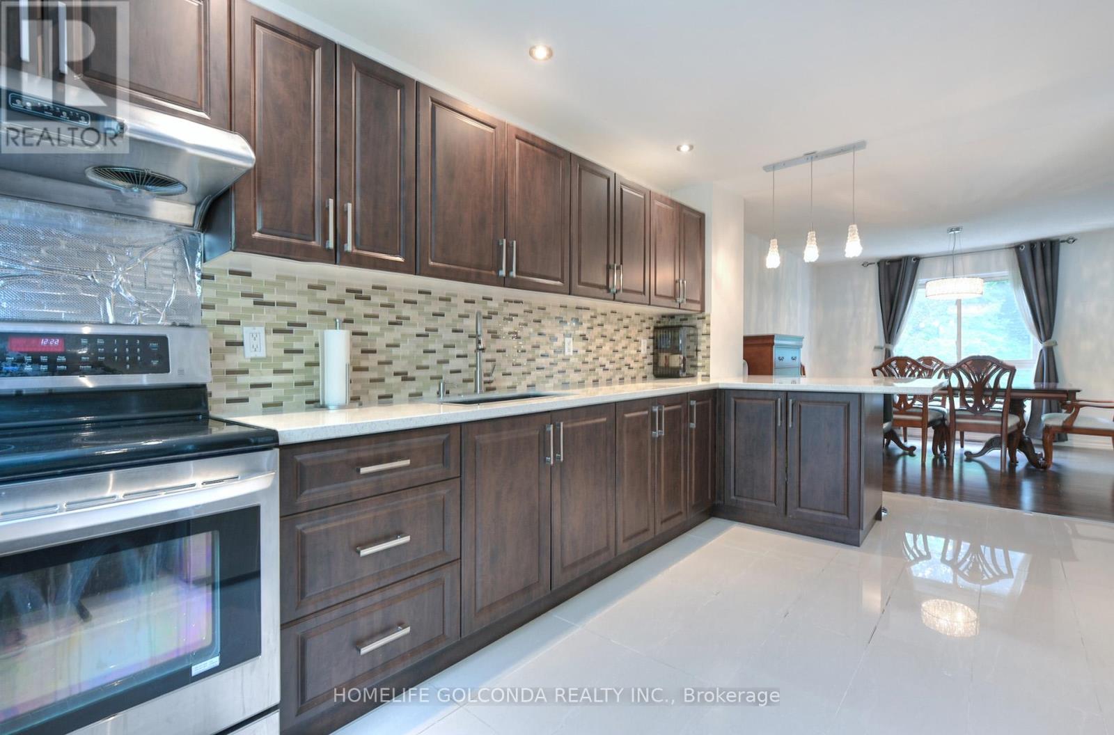 8 Glen Springs Drive, Toronto, Ontario  M1W 1X8 - Photo 3 - E13487056