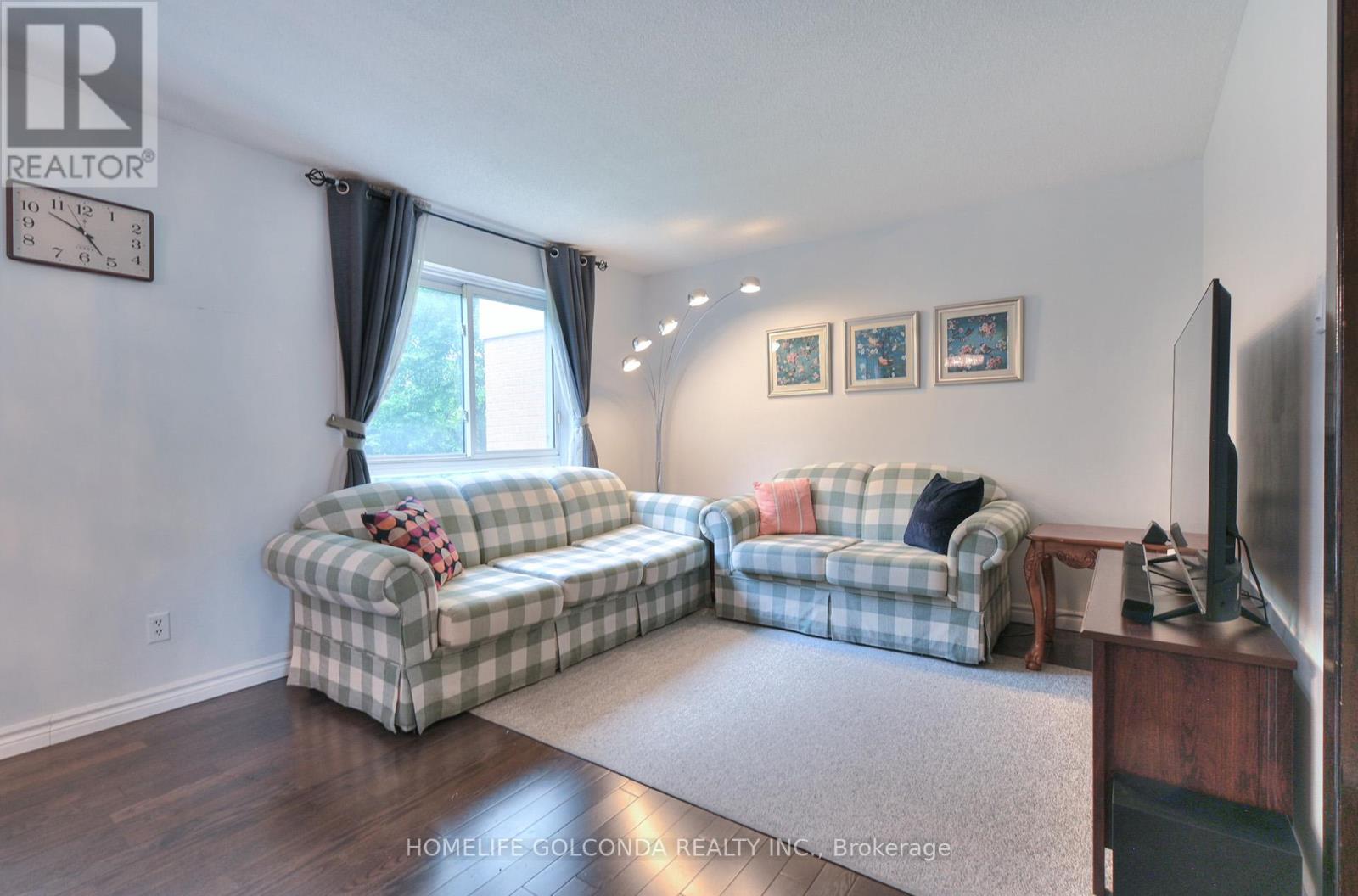 8 Glen Springs Drive, Toronto, Ontario  M1W 1X8 - Photo 6 - E13487056