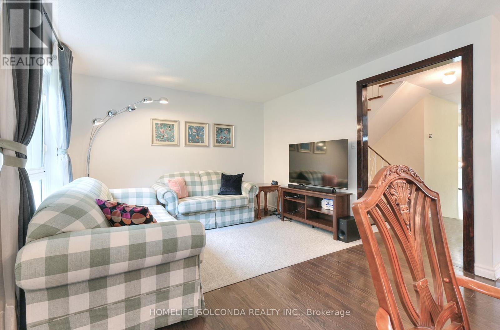 8 Glen Springs Drive, Toronto, Ontario  M1W 1X8 - Photo 7 - E13487056