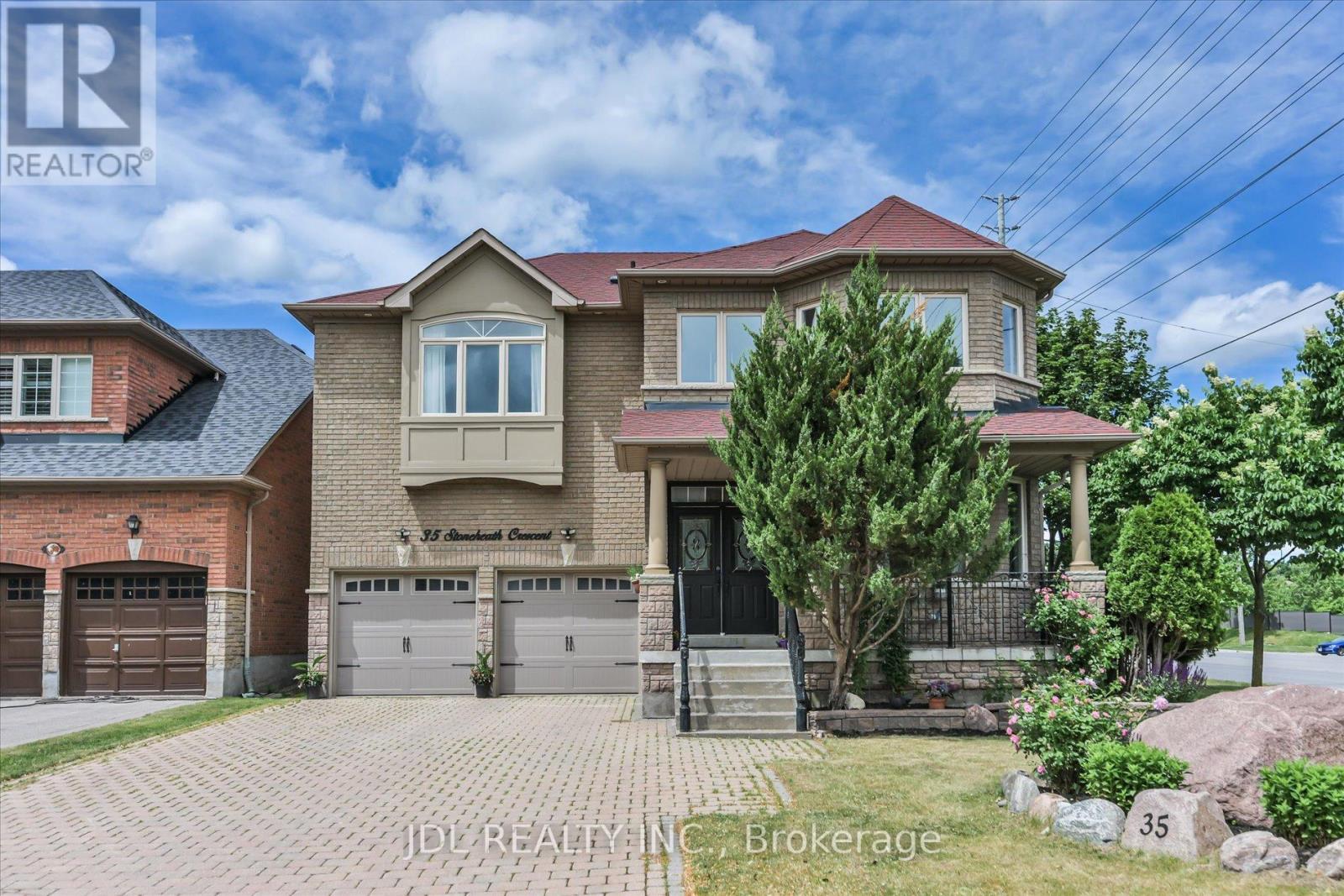 35 STONEHEATH CRESCENT, Markham, Ontario