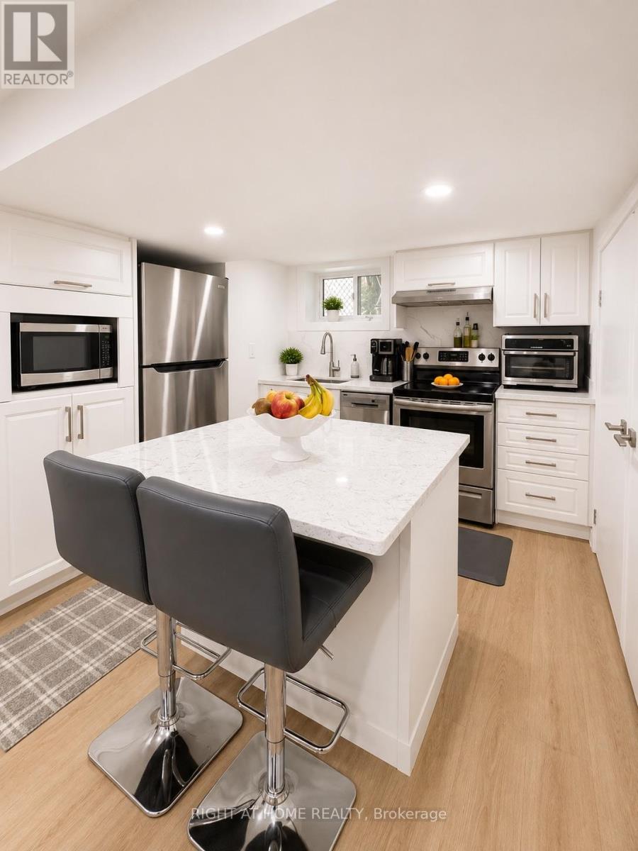 202 William Street, Toronto, Ontario  M9N 2H1 - Photo 10 - W13486976