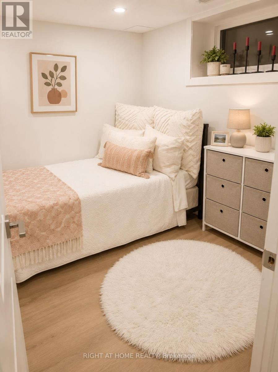 202 William Street, Toronto, Ontario  M9N 2H1 - Photo 11 - W13486976