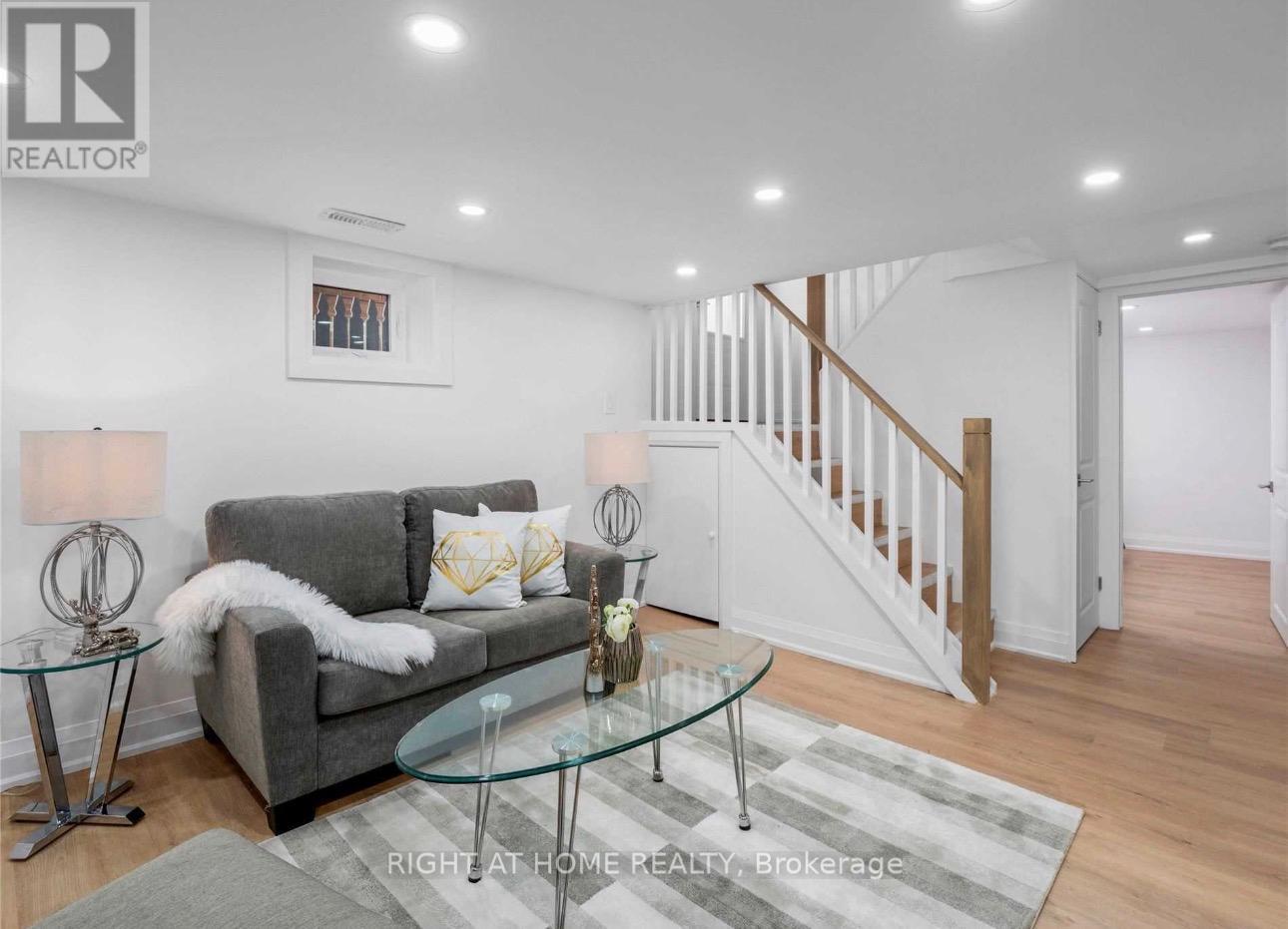 202 William Street, Toronto, Ontario  M9N 2H1 - Photo 3 - W13486976