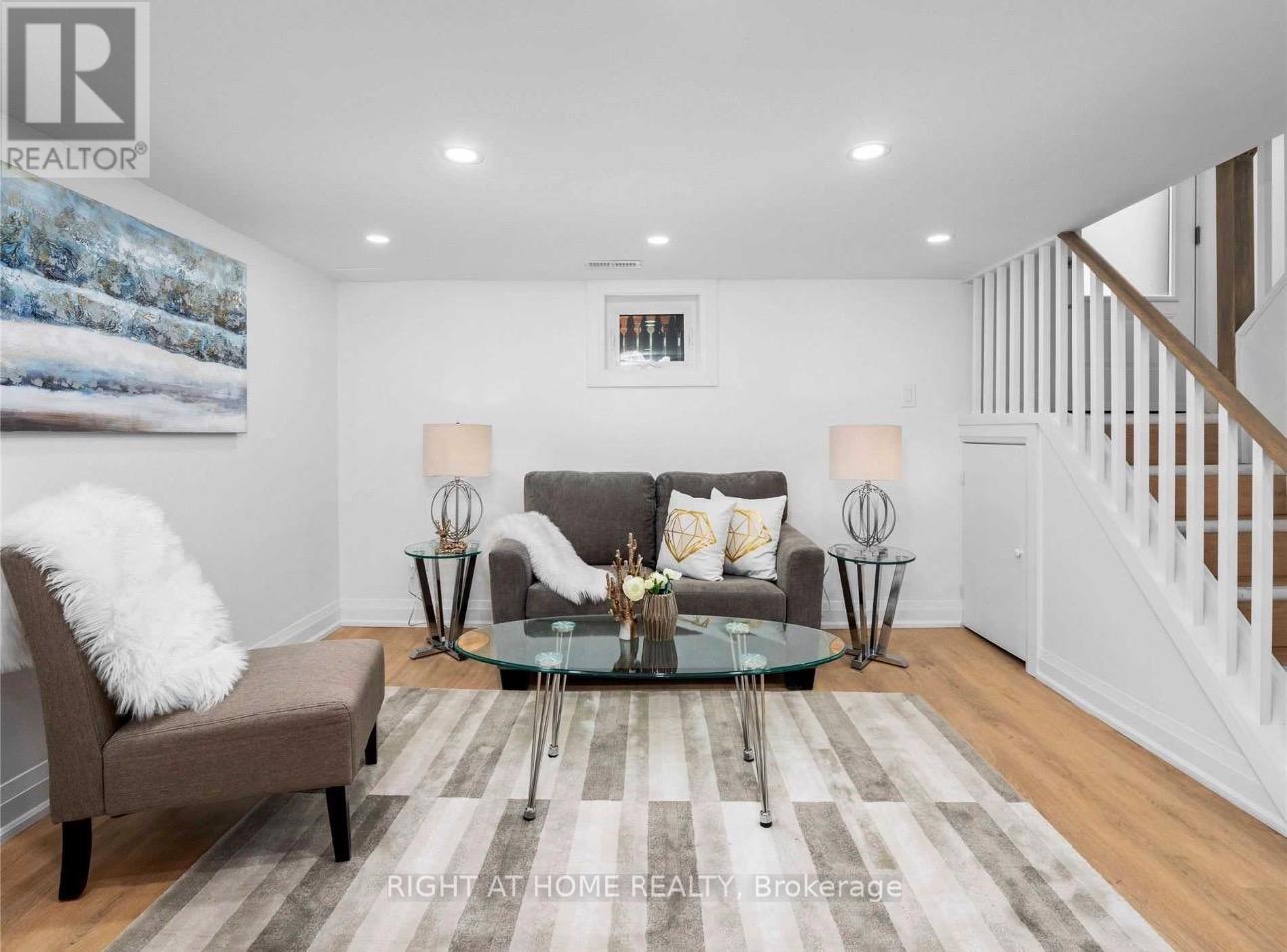 202 William Street, Toronto, Ontario  M9N 2H1 - Photo 4 - W13486976