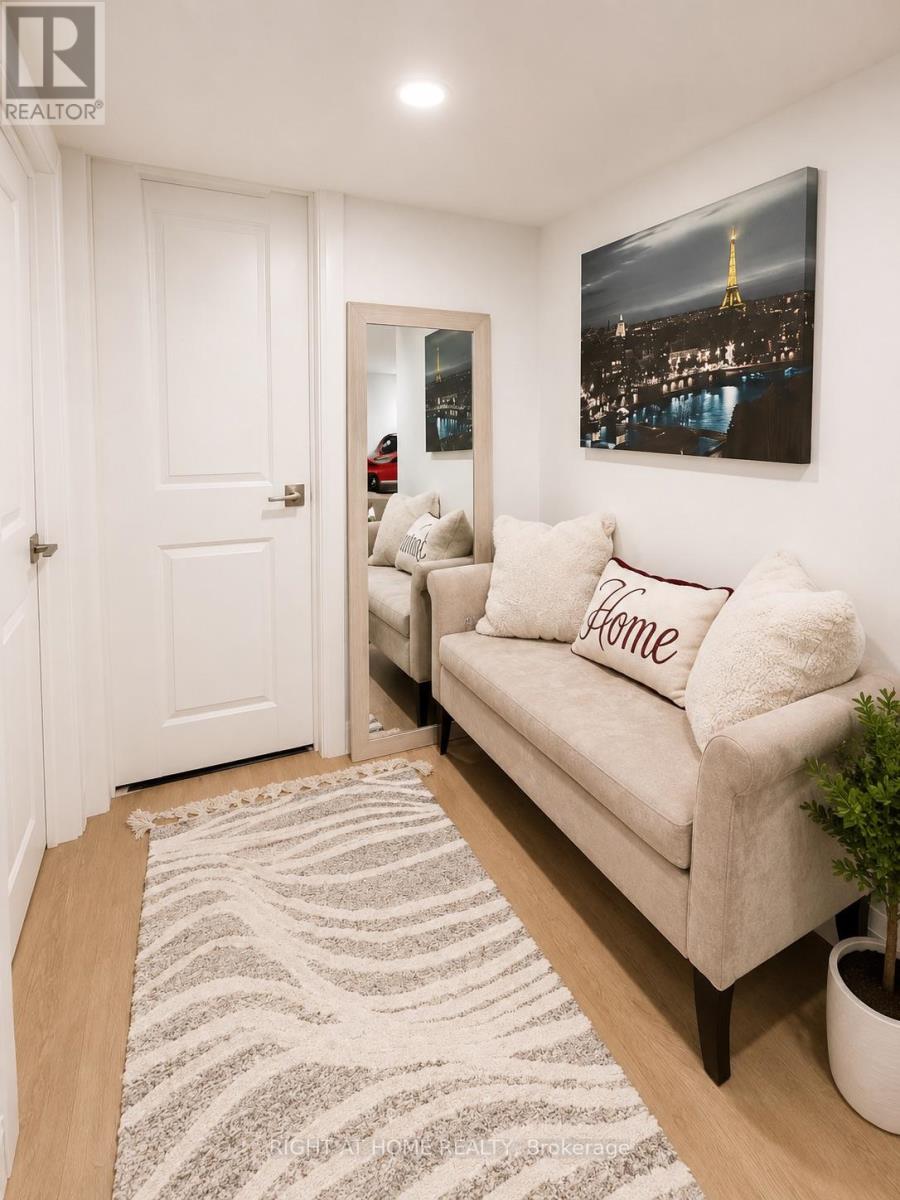 202 William Street, Toronto, Ontario  M9N 2H1 - Photo 6 - W13486976