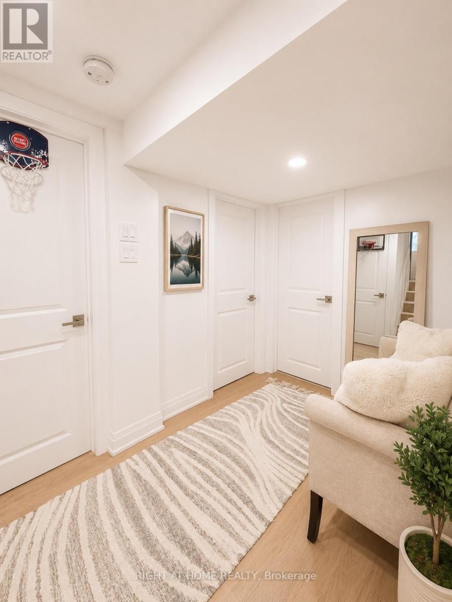 202 William Street, Toronto, Ontario  M9N 2H1 - Photo 7 - W13486976