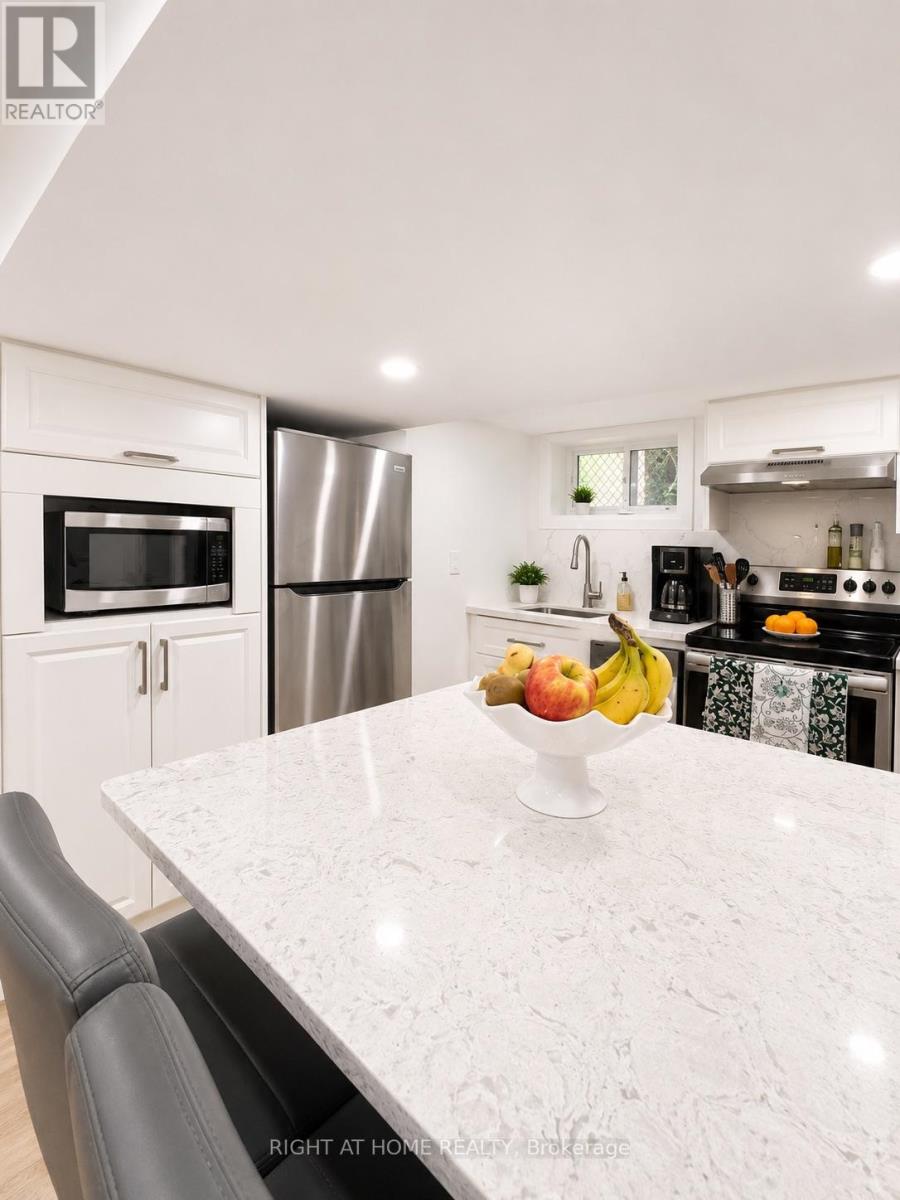 202 William Street, Toronto, Ontario  M9N 2H1 - Photo 8 - W13486976