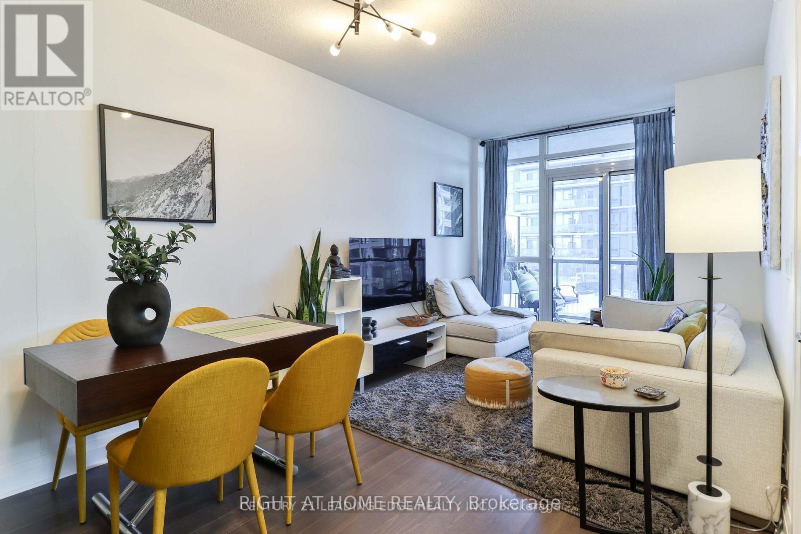 702 - 1185 THE QUEENSWAY (FURNISHED) AVENUE, Toronto, Ontario