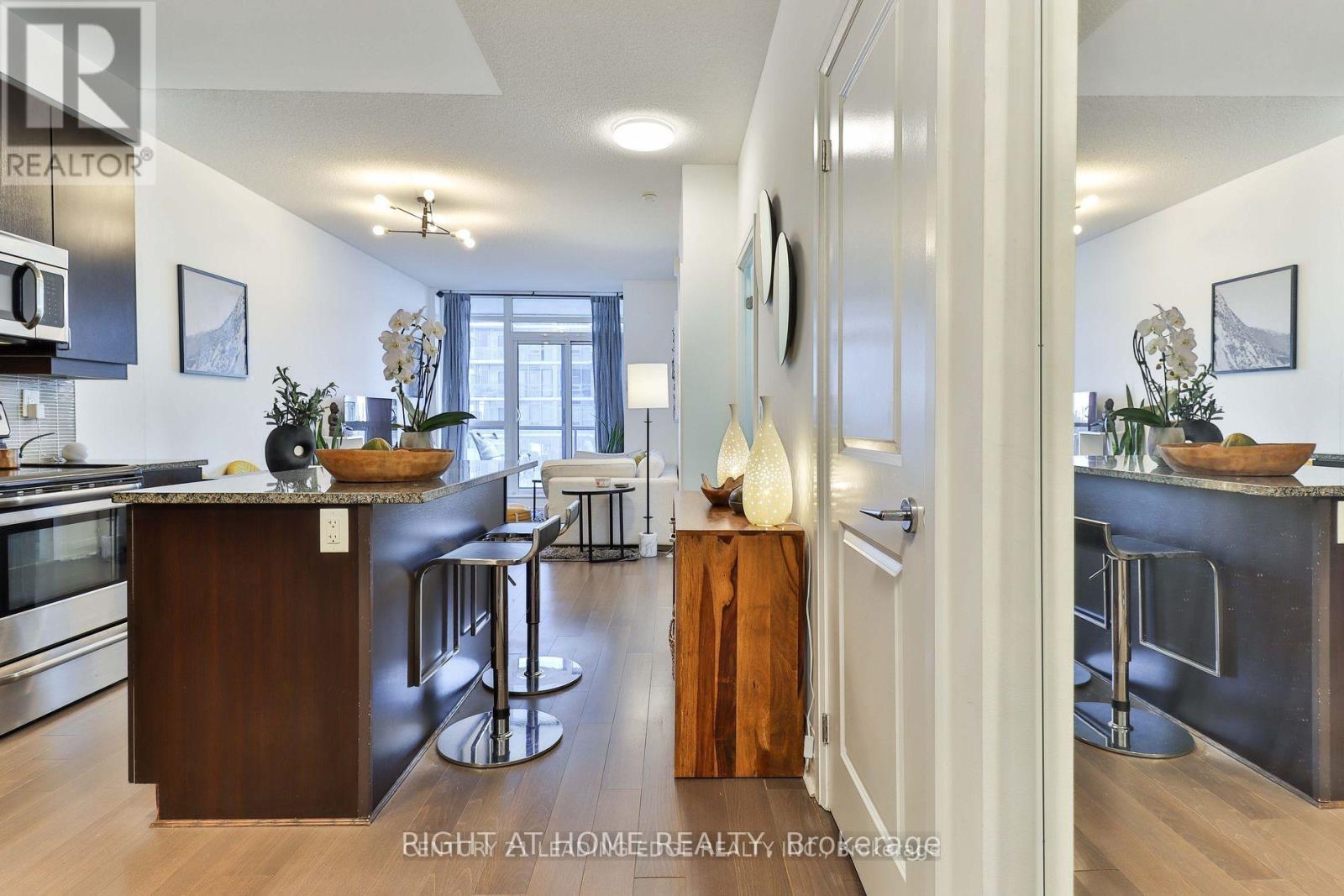 702 - 1185 The Queensway (Furnished) Avenue, Toronto, Ontario  M8Z 0C6 - Photo 6 - W13487046