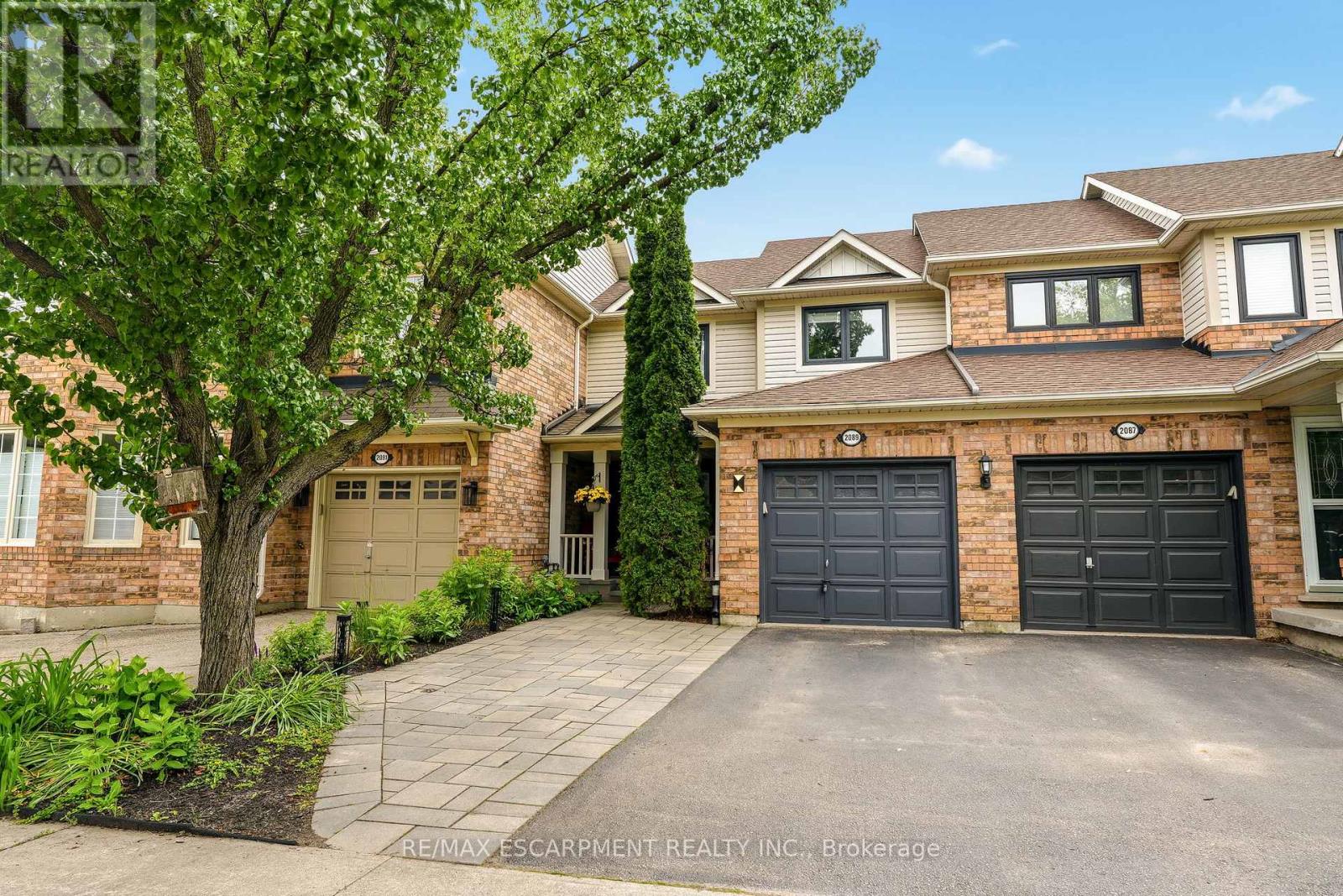 2089 BROADLEAF CRESCENT, Burlington, Ontario