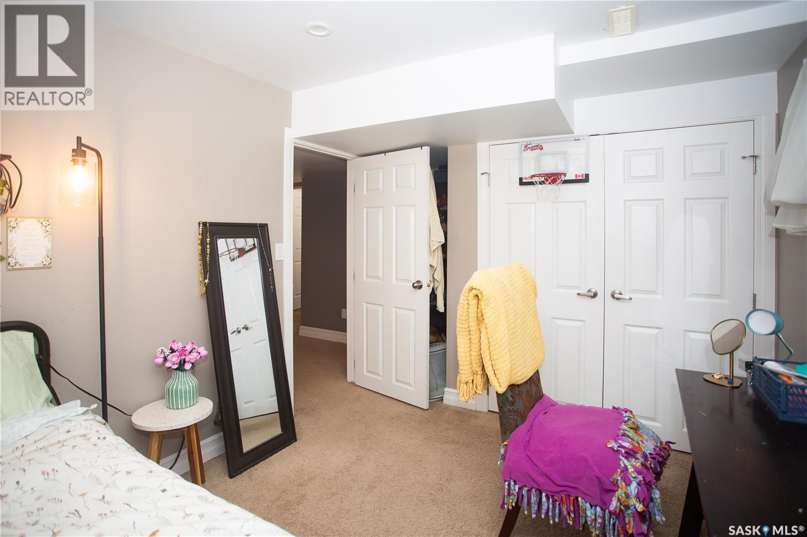 6 Harrington Place, Saskatoon, Saskatchewan  S7H 3Y5 - Photo 37 - SK040595