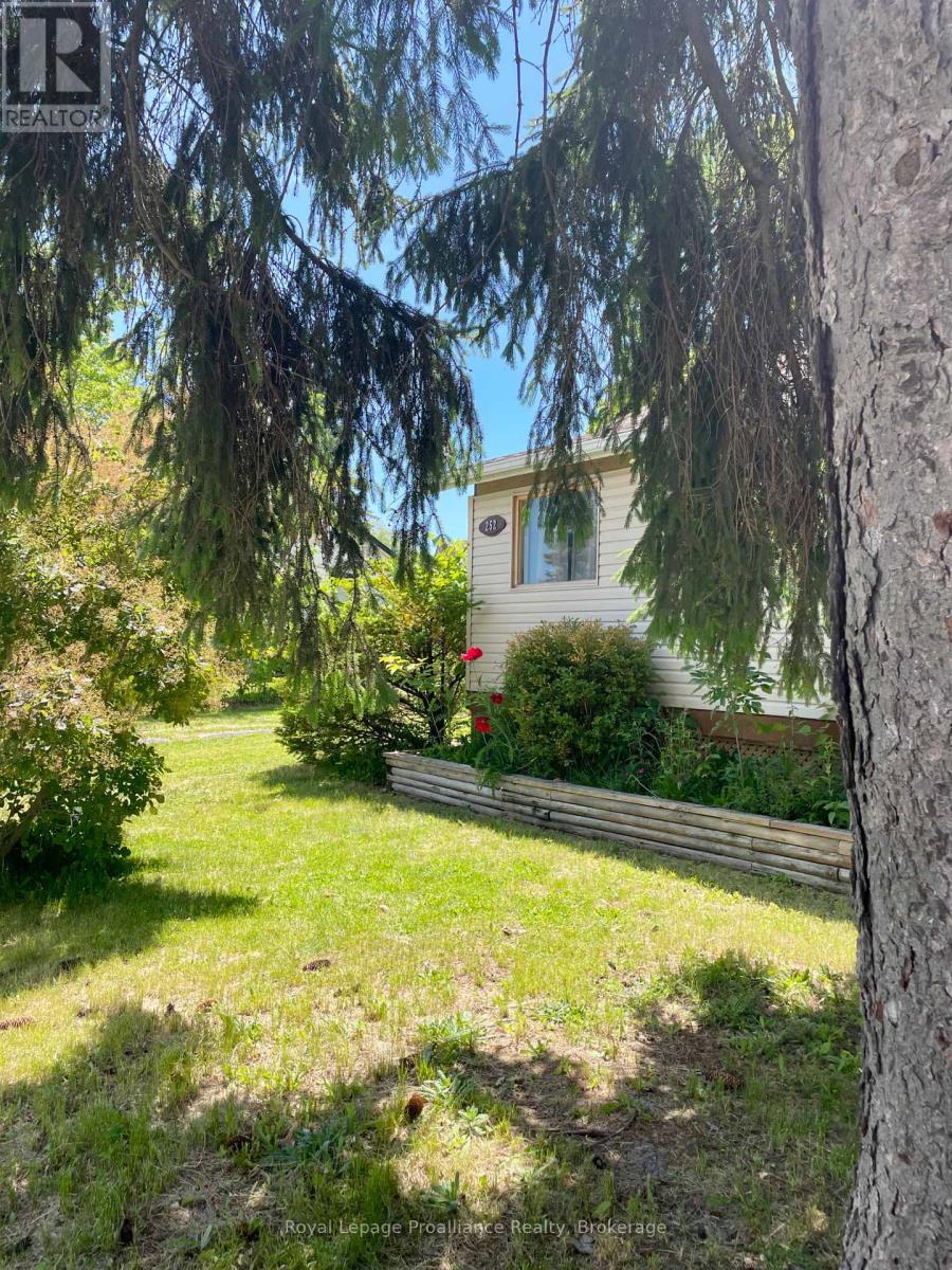252 Sidney Street, Quinte West, Ontario  K8V 2T4 - Photo 35 - X13163652
