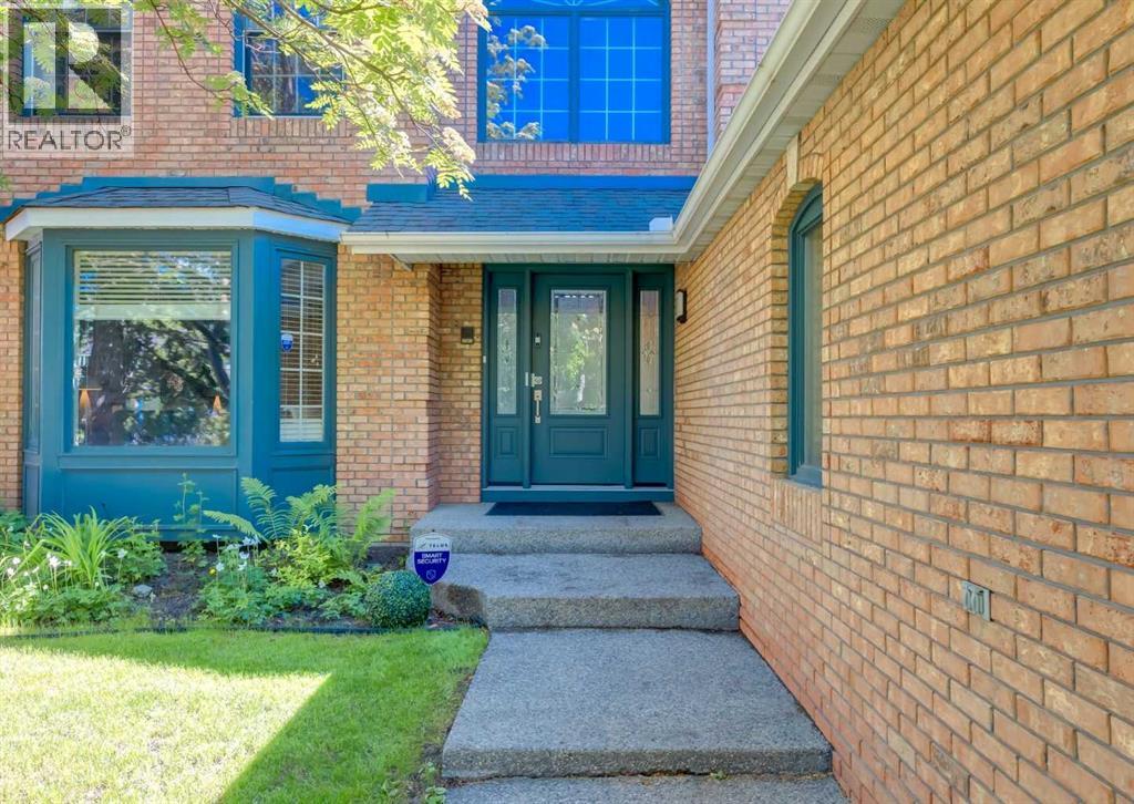 6983 Christie Estate Boulevard Sw, Calgary, Alberta  T3H 2S5 - Photo 2 - A2324040
