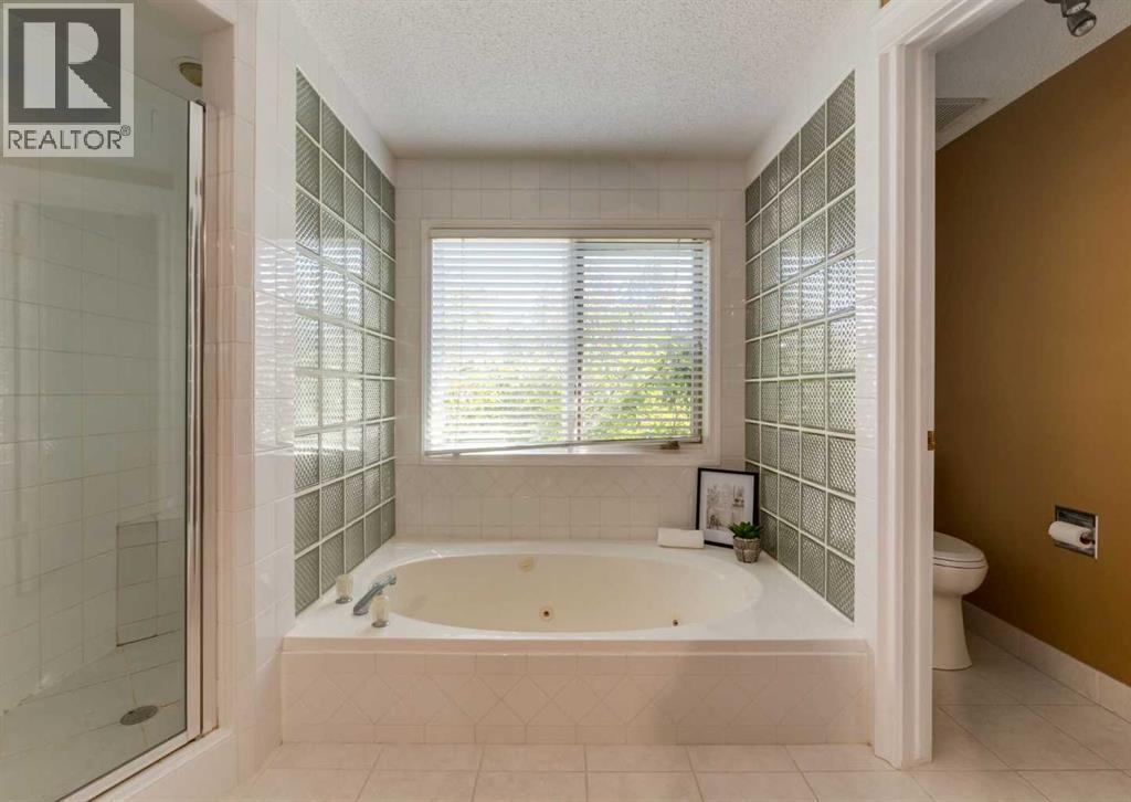 6983 Christie Estate Boulevard Sw, Calgary, Alberta  T3H 2S5 - Photo 31 - A2324040