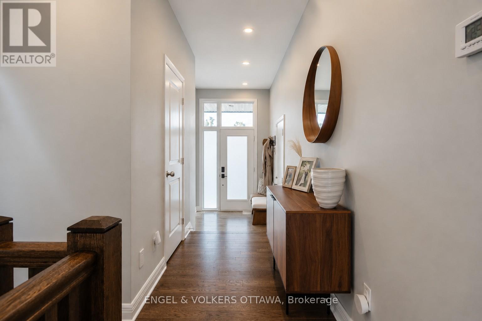 512 Chene Way, Ottawa, Ontario  K1K 4Z1 - Photo 5 - X13487154