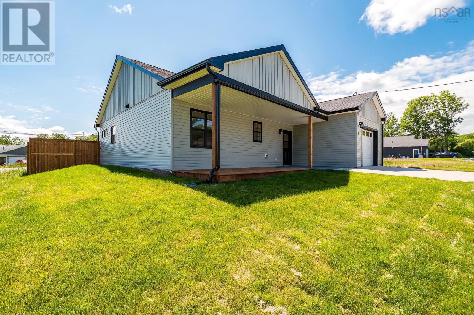 5 Mccully Crescent, Hantsport, Nova Scotia  B0P 1P0 - Photo 4 - 202615576