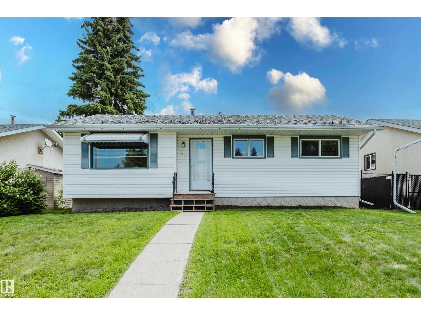30 BRAMPTON ST S, Spruce Grove, Alberta