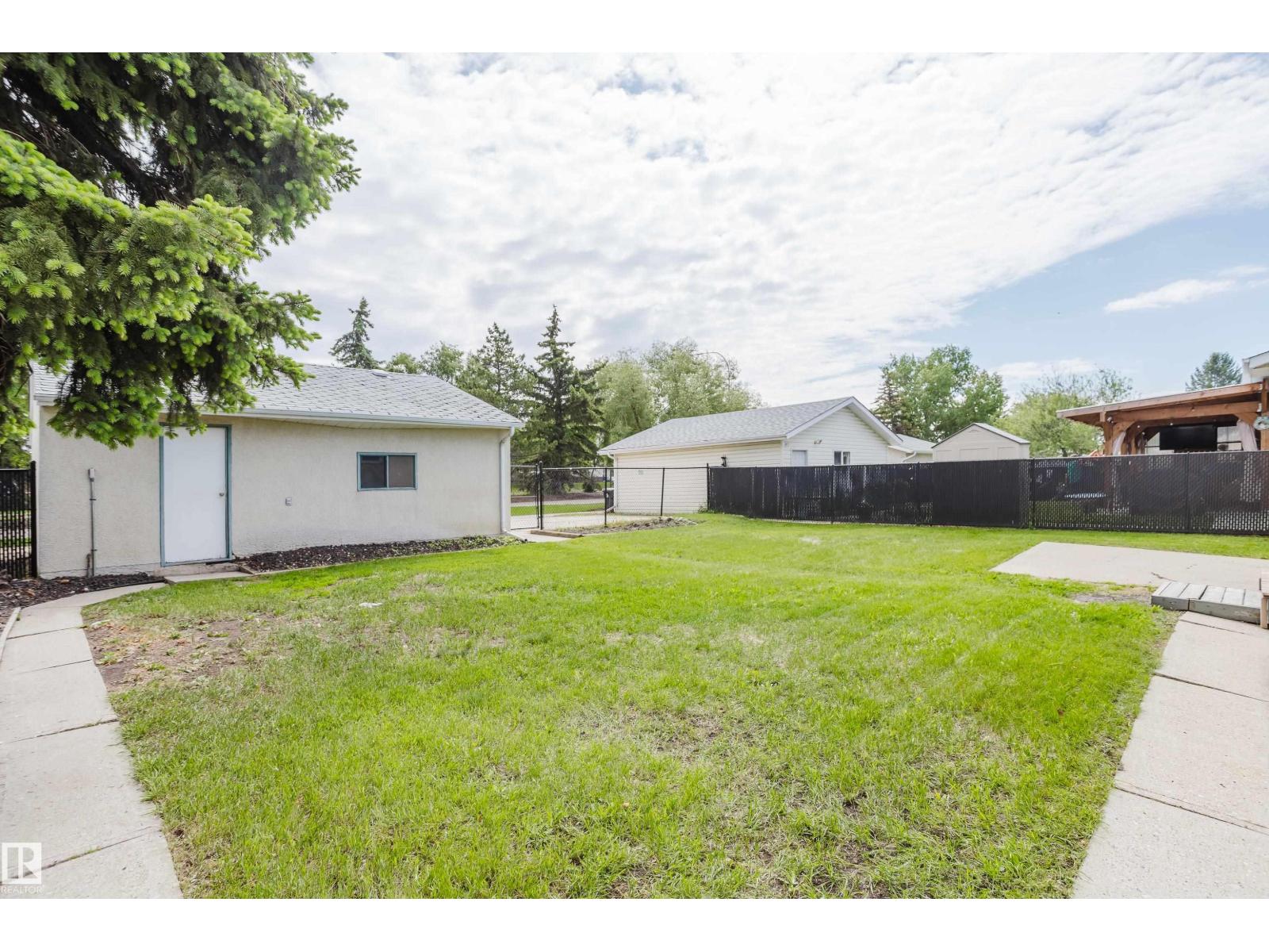 30 Brampton St S, Spruce Grove, Alberta  T7X 1E9 - Photo 41 - E4495340