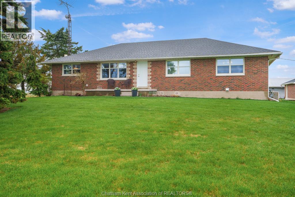 27156 St Clair ROAD, Wallaceburg, Ontario