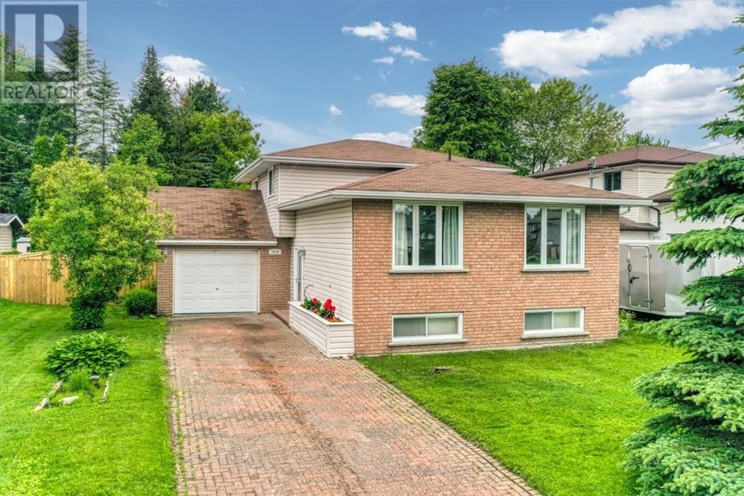 3935 Macmillan, Val Caron, Ontario